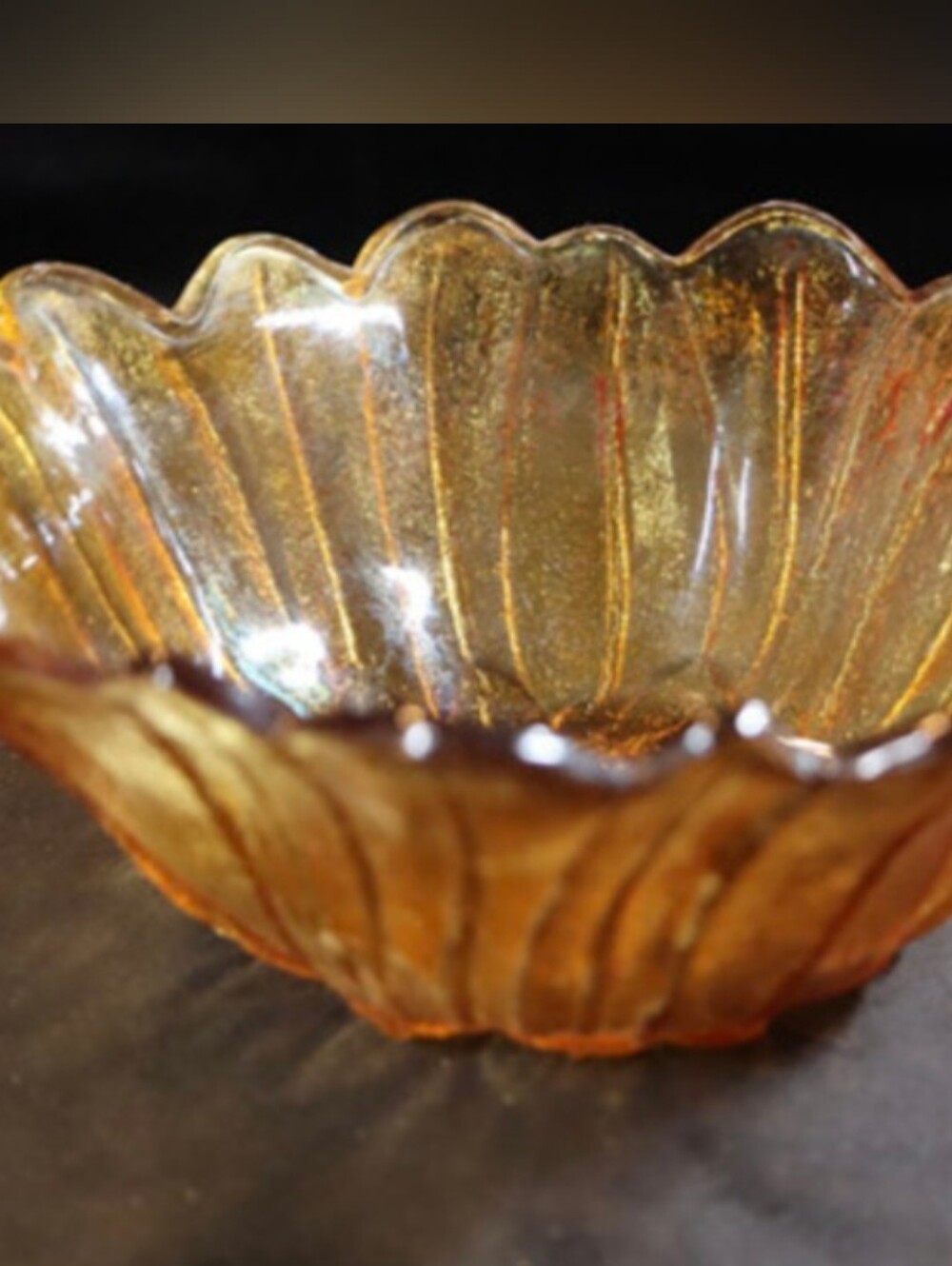Vintage Daisy or Sunflower Style Amber Glass Bowl Candy Dish 7” Wide